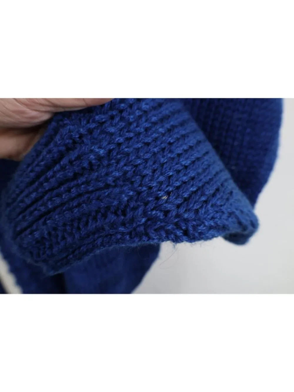 Vintage 90s Streetwear Mens Medium Hand Made Chunky Crochet Knit Sweater Blue